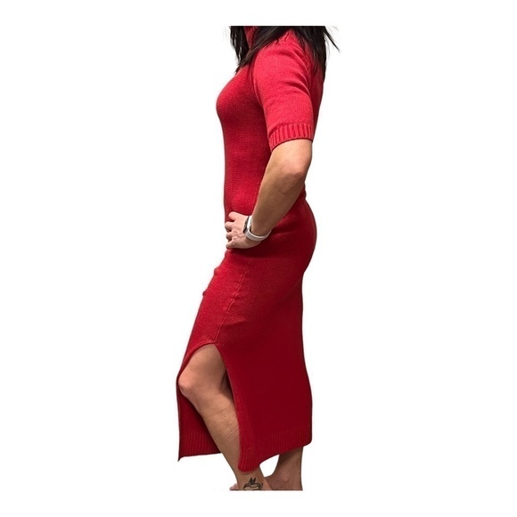 LULU’S red turtleneck long sweater dress. - Picture 6 of 7